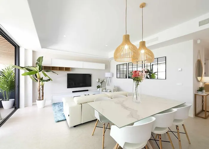 Espectacular Bajo Con Jardín En 1ª Línea De Playa Apartamento