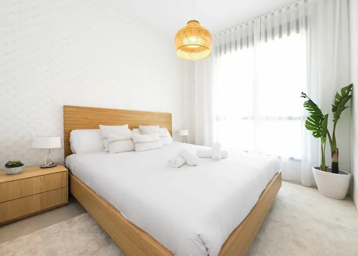 Apartamento Espectacular Bajo Con Jardín En 1ª Línea De Playa Torremolinos