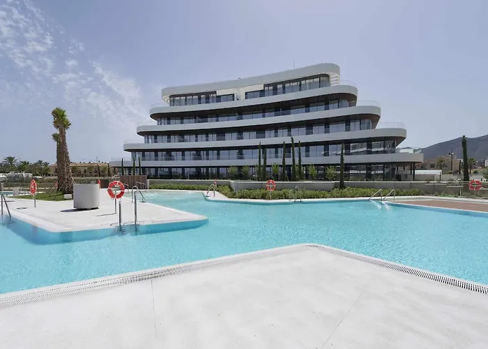 Apartamento Espectacular Bajo Con Jardín En 1ª Línea De Playa Torremolinos