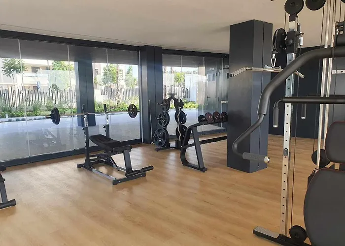 Espectacular Bajo Con Jardín En 1ª Línea De Playa *