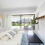 Espectacular Bajo Con Jardin En 1ª Linea De Playa * Torremolinos