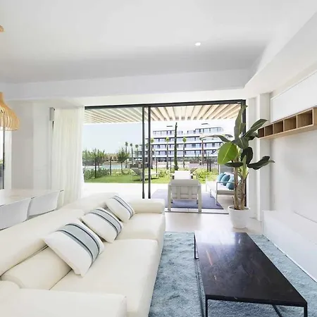 Espectacular Bajo Con Jardin En 1ª Linea De Playa * Торремолинос