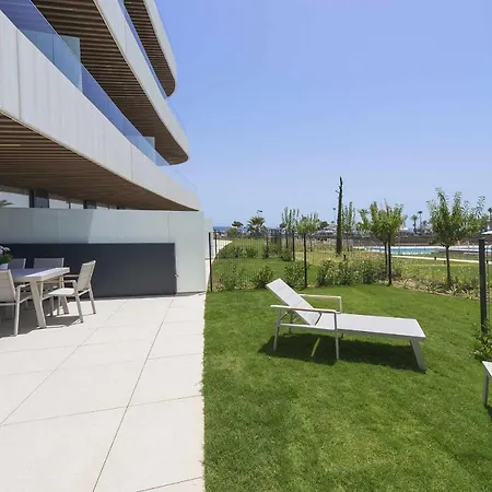 Apartamento Espectacular Bajo Con Jardín En 1ª Línea De Playa